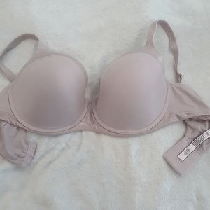 ✔Last call! Donating 7/30✔ Body by Victoria Lined Perfect Coverage 38DDD